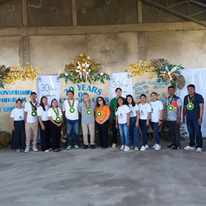 CFJ staff, Isabela staff, and barangay official